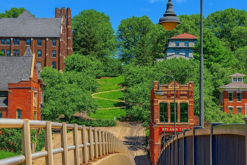 Local Tub Conversion Service in Burlington, IA